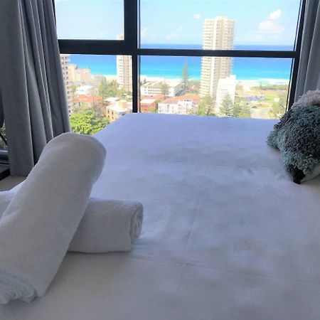 Qube Broadbeach Ocean View Apartments Gold Coast Exterior foto