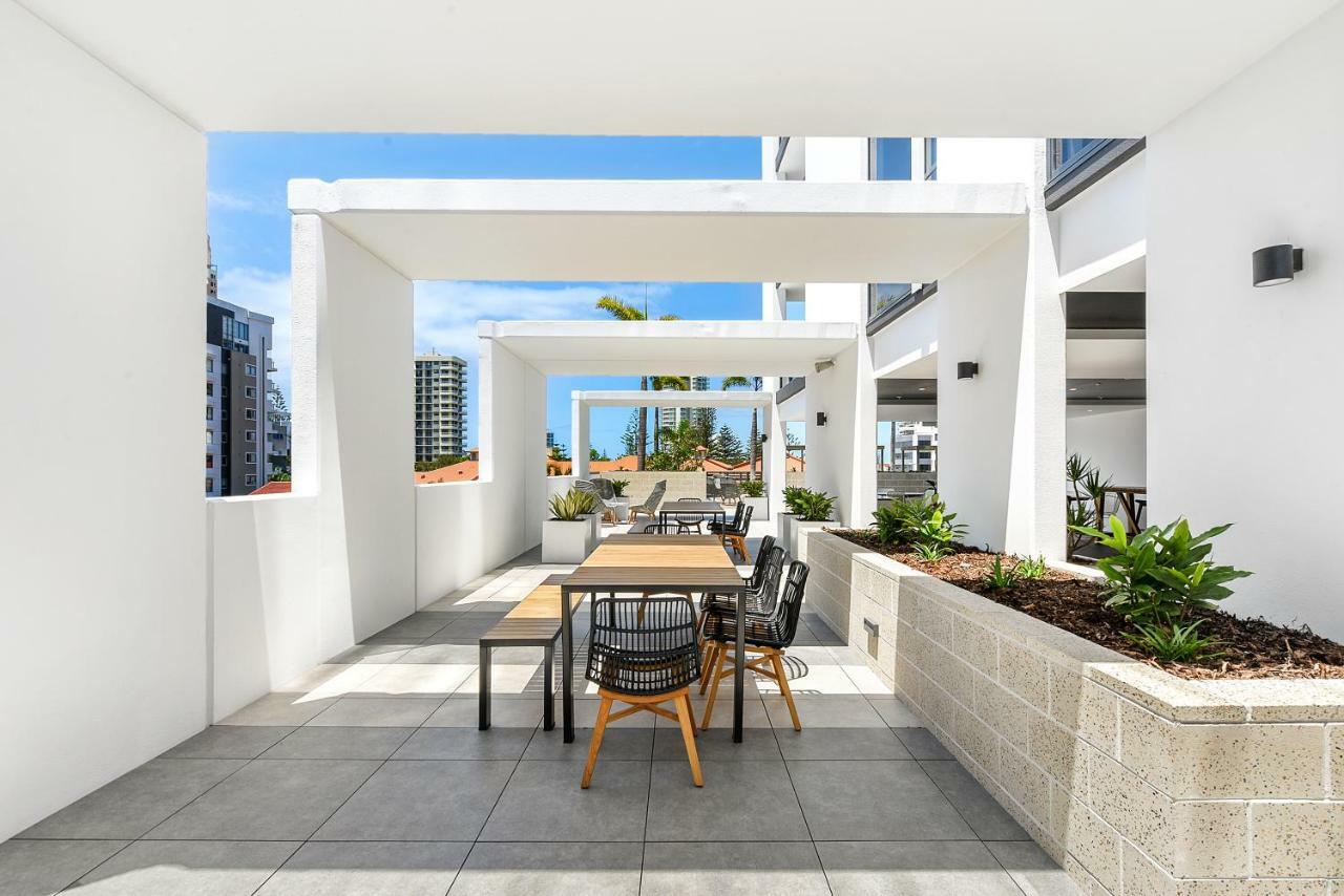 Qube Broadbeach Ocean View Apartments Gold Coast Exterior foto